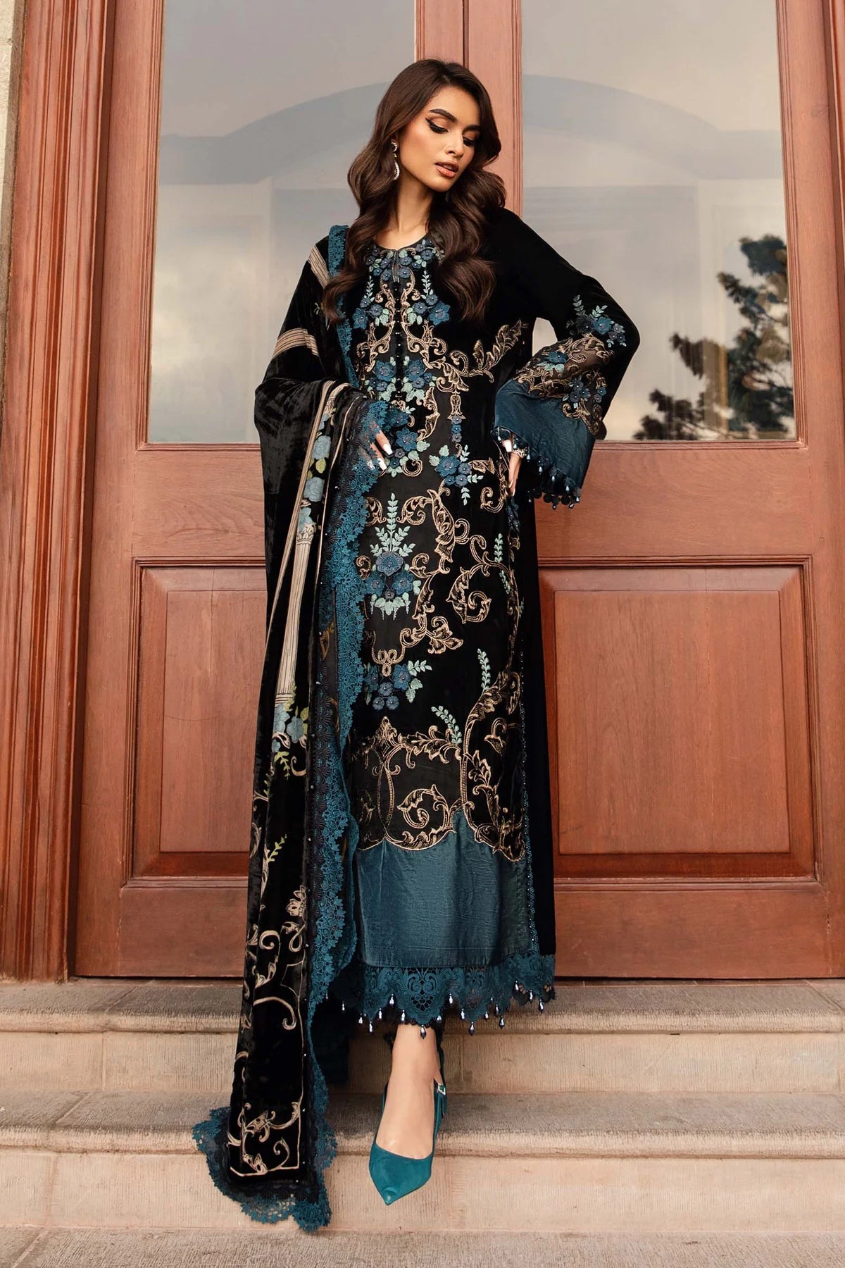 dl dress luxury 3 Piece Unstitched Embroidered Velvet Suit