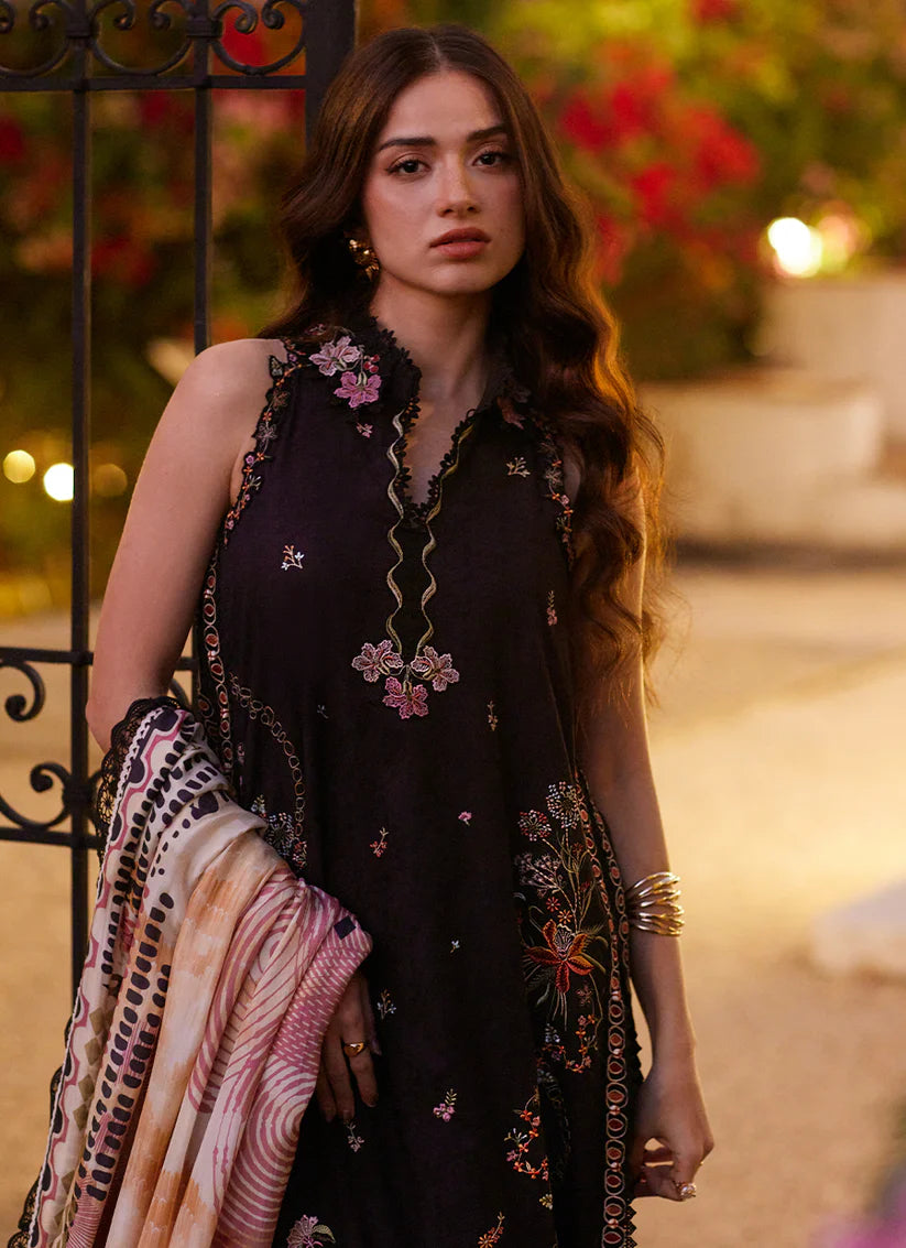 Blanca Black