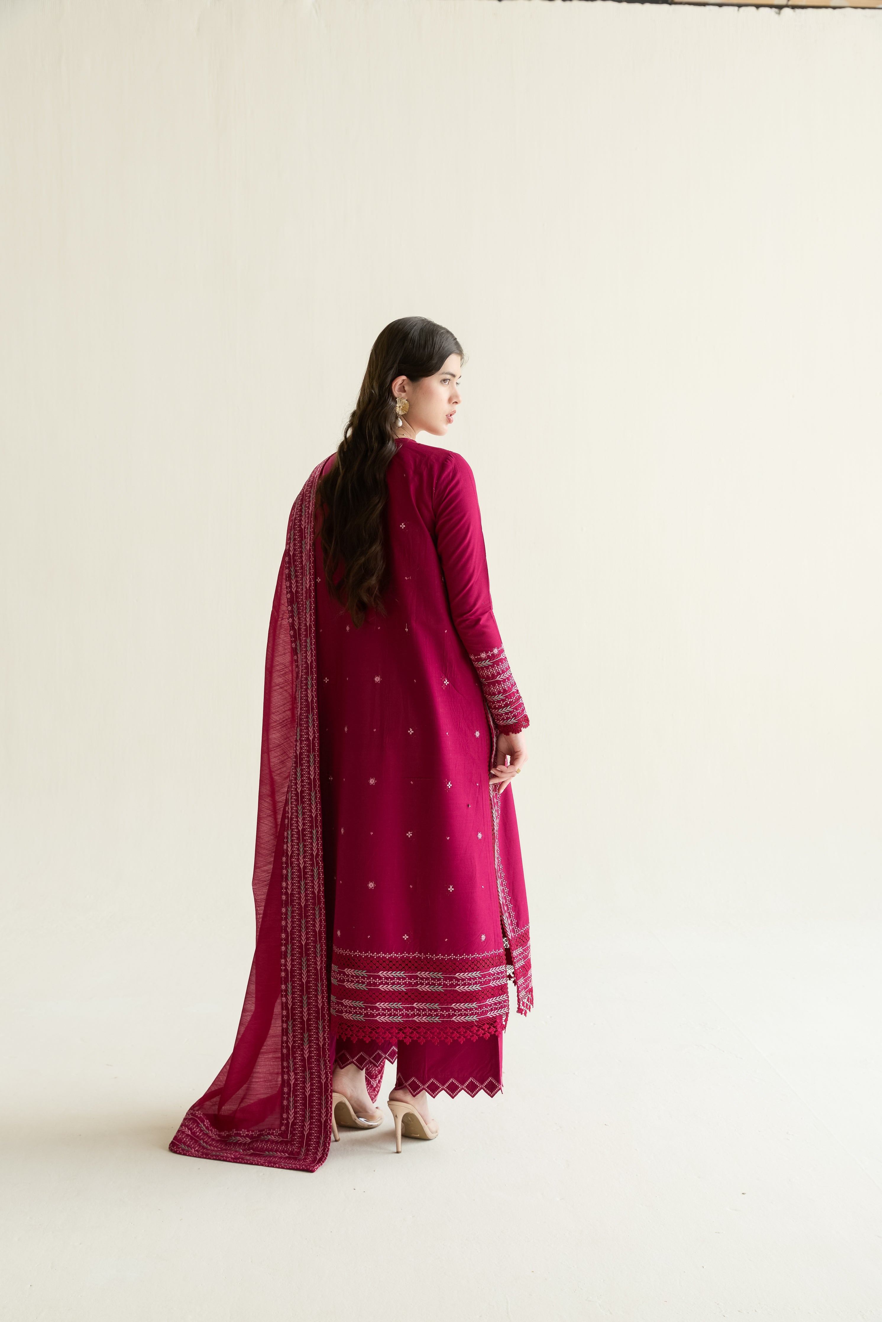 FUCHSIA LUXURY EMBROIDERED LAWN 3PCS SET (NPA3-26405) - RAMADAN 2026 READY TO WEAR