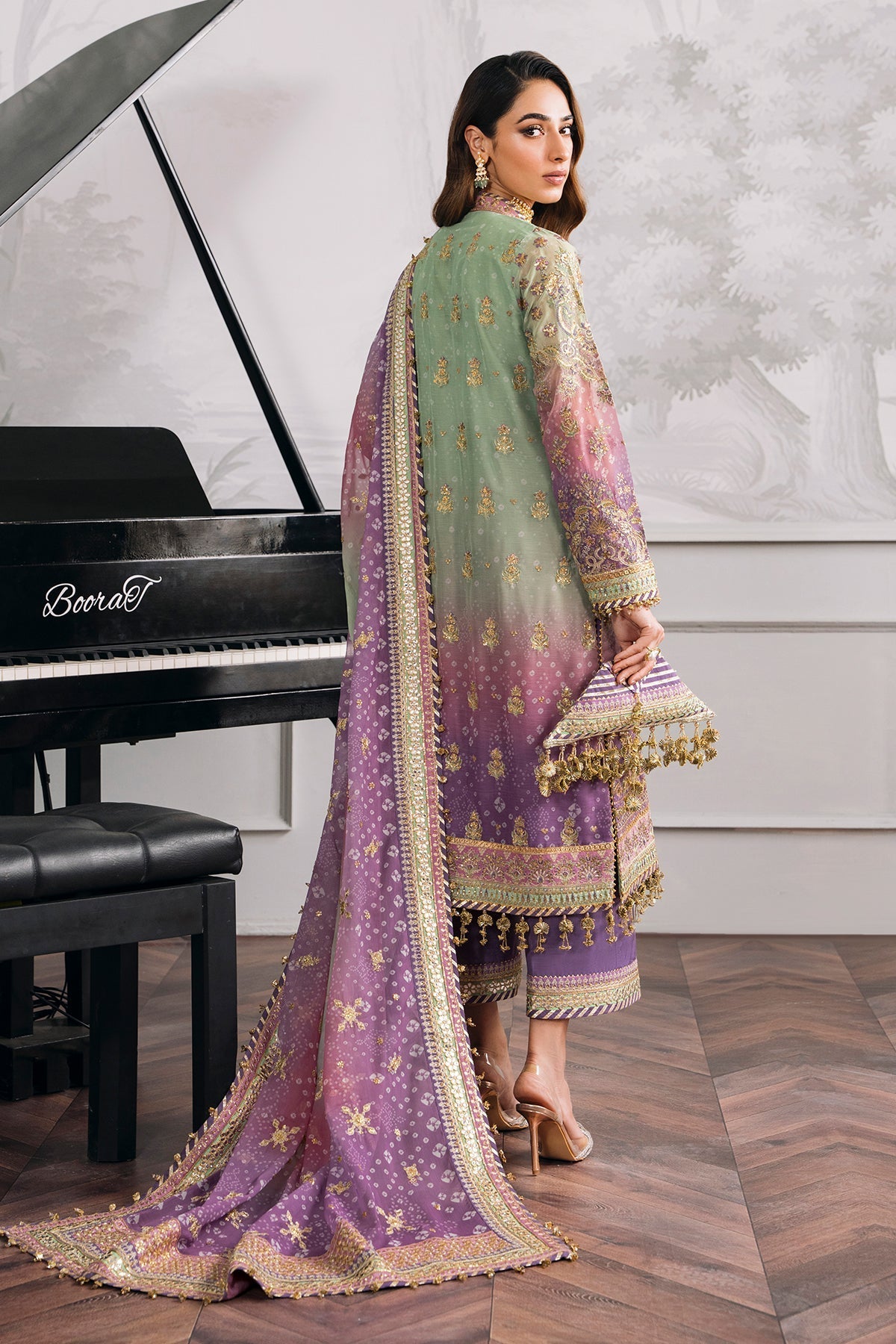 BAROQUE CHANTELLE COLLECTION'24 - 08