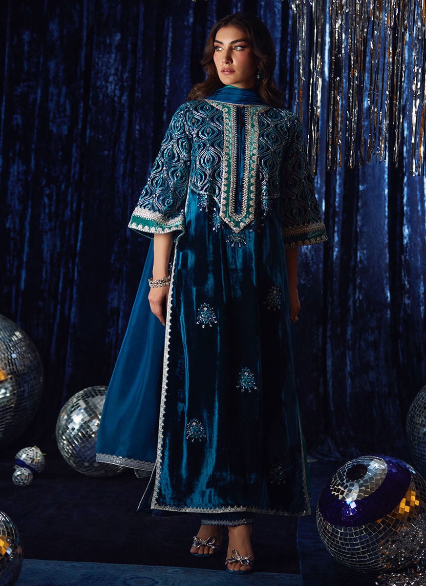 Teen Teal Shirt And Dupatta