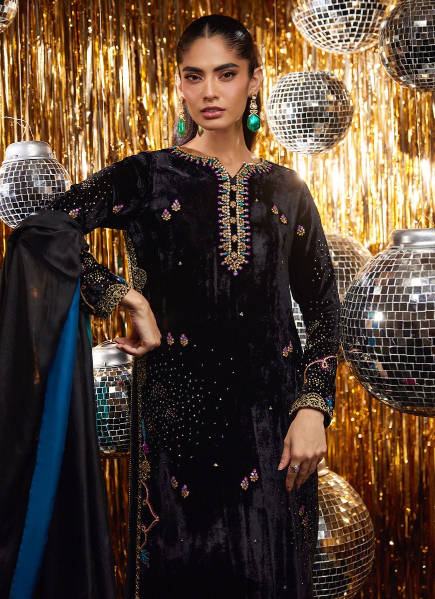 Masika Black Shirt And Dupatta