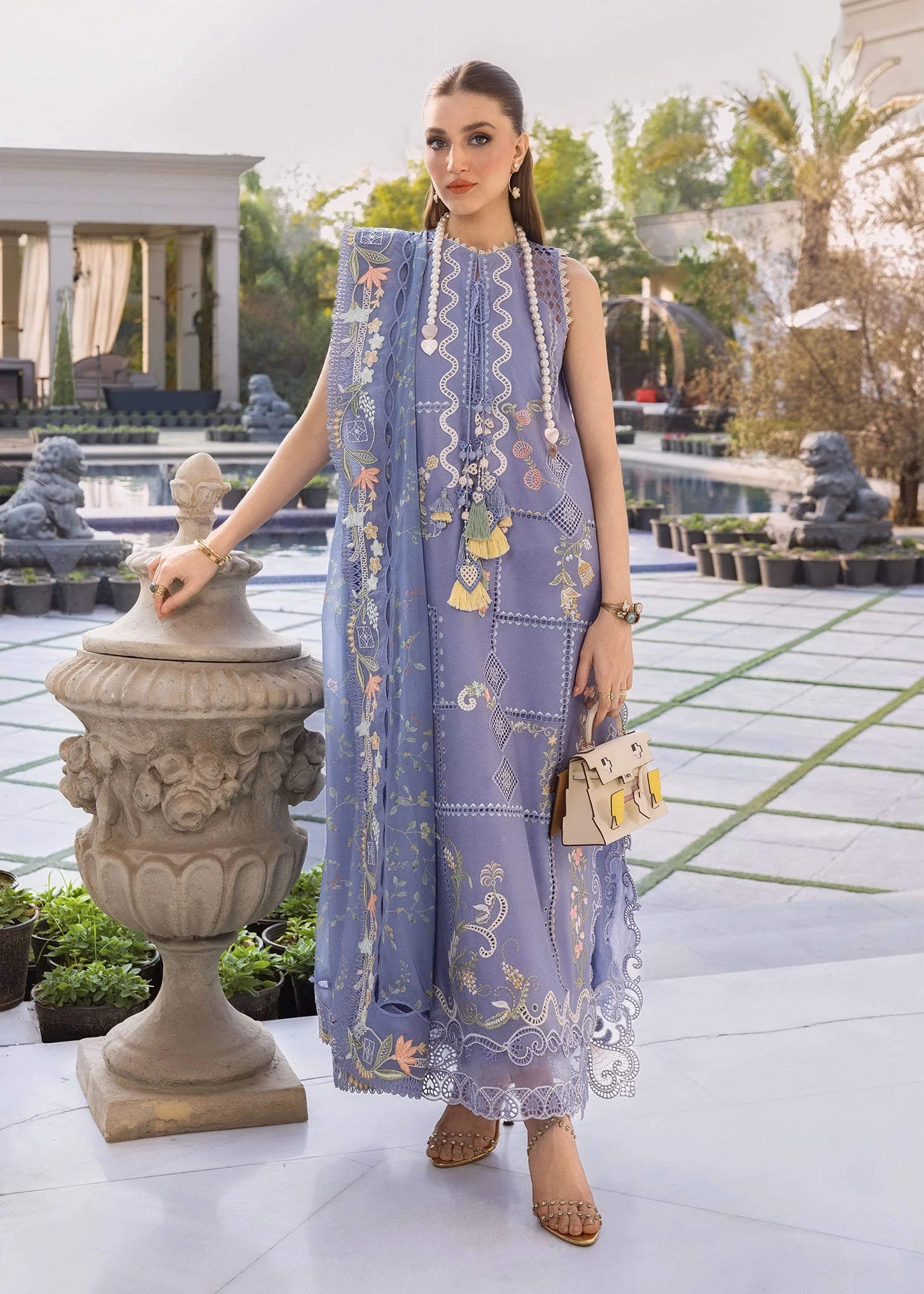 FLORAL SERENITY - D1 B