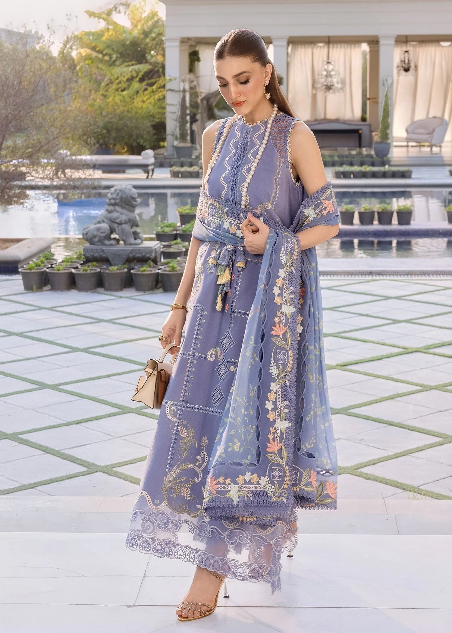 FLORAL SERENITY - D1 B