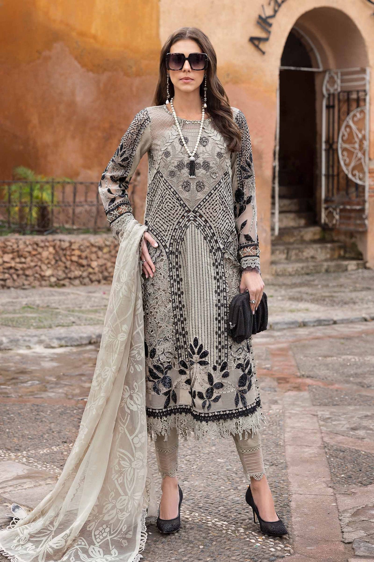 MARIA B LUXURY LAWN '25 - 10 B