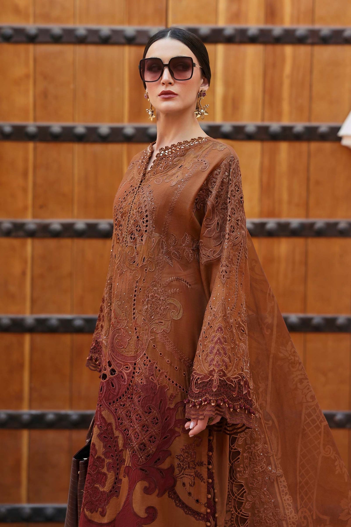 MARIA B LUXURY LAWN '25 - 01 B