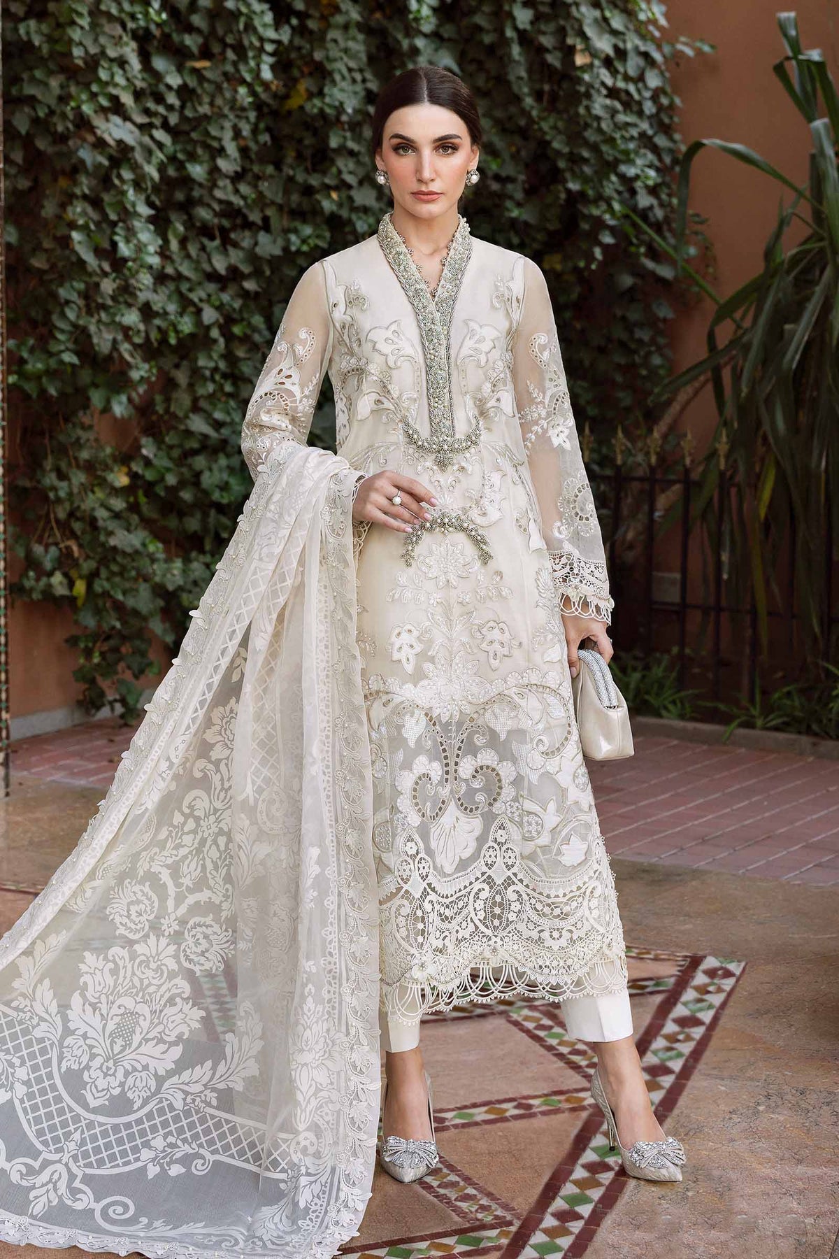 MARIA B LUXURY LAWN '25 - 06 A