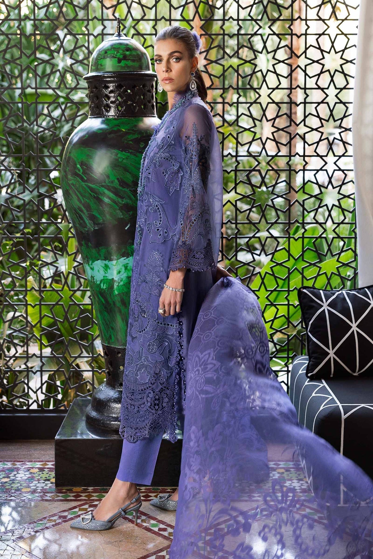 MARIA B LUXURY LAWN '25 - 06 B