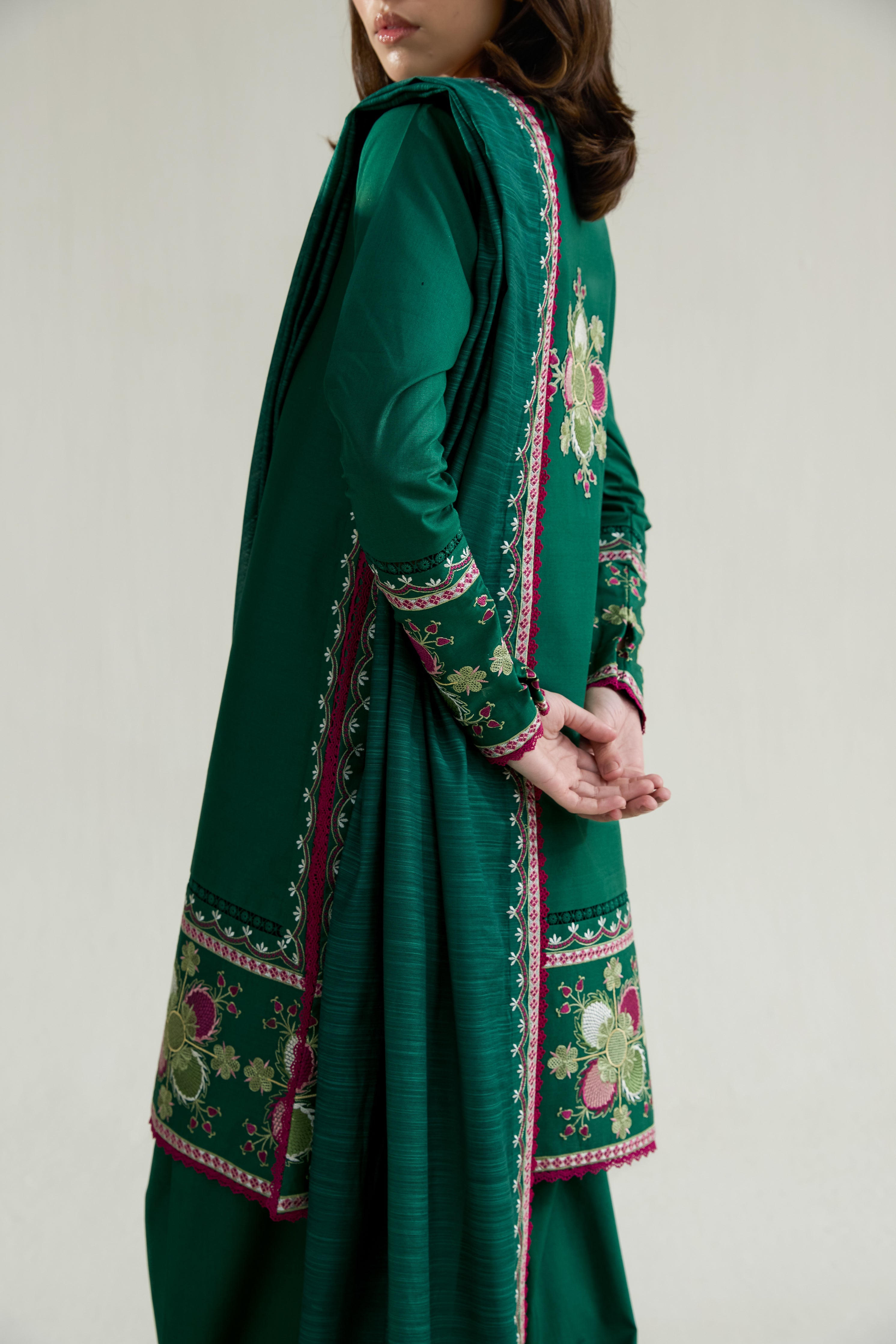 EMERALD GREEN LUXURY EMBROIDERED LAWN 3PCS SET (NPA3-26413) - RAMADAN 2026 READY TO WEAR