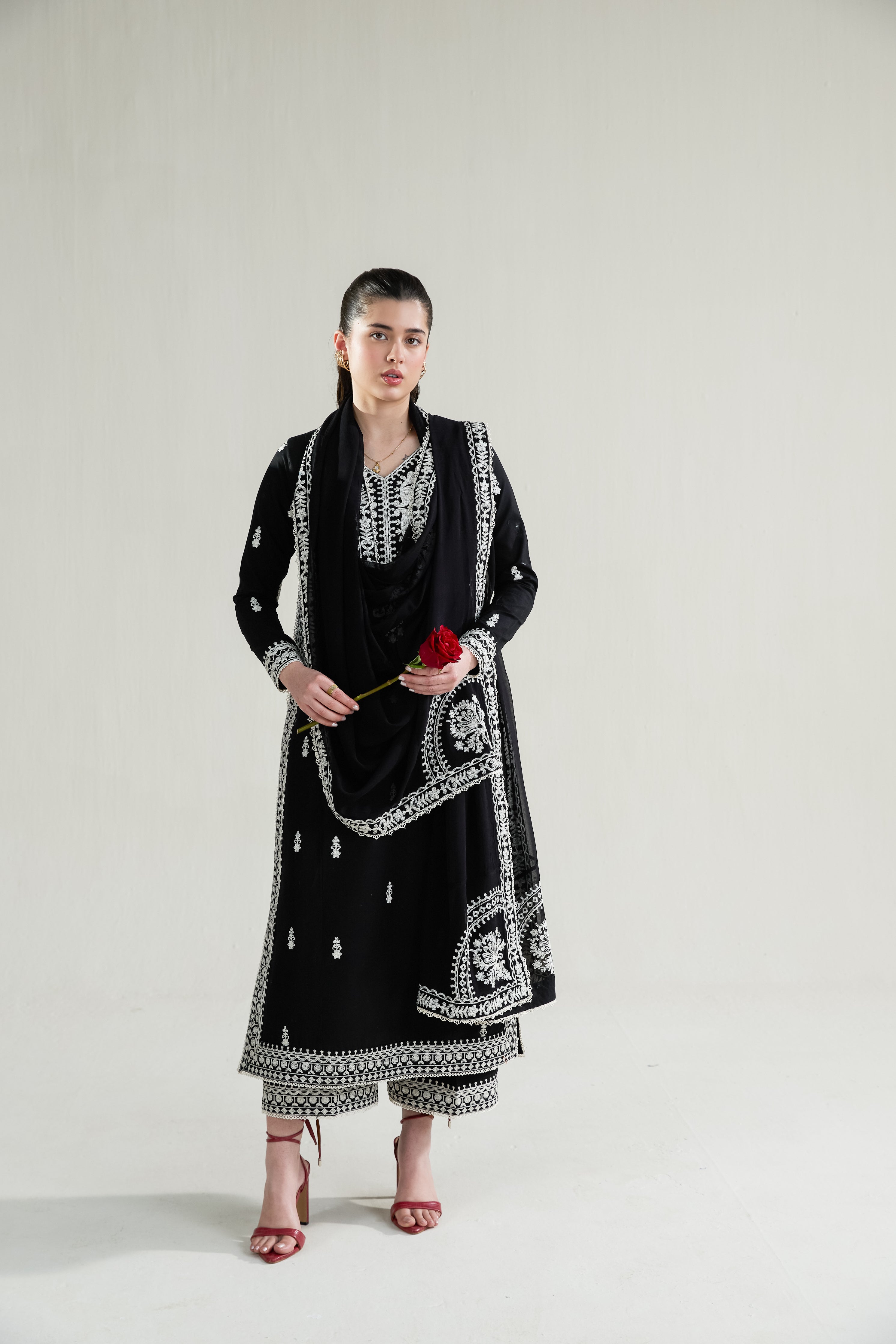 BLACK LUXURY EMBROIDERED LAWN 3PCS SET (NPA3-26402) - READY TO WEAR