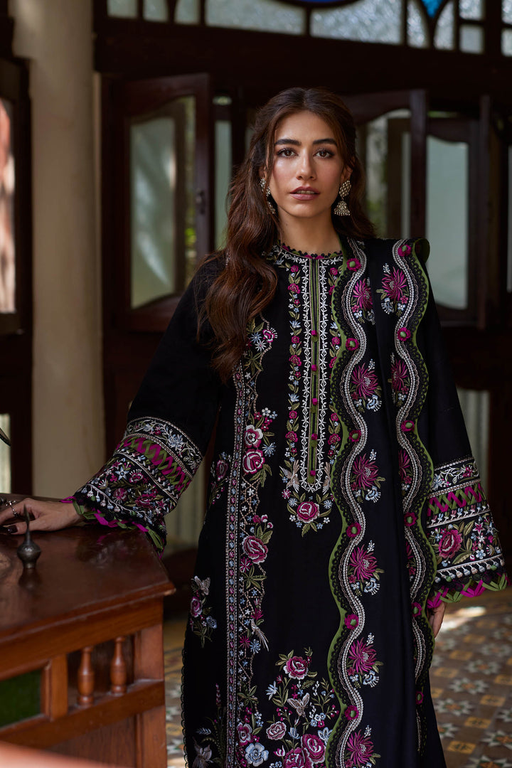 ZAHA WINTER '23 - 06 ALYA