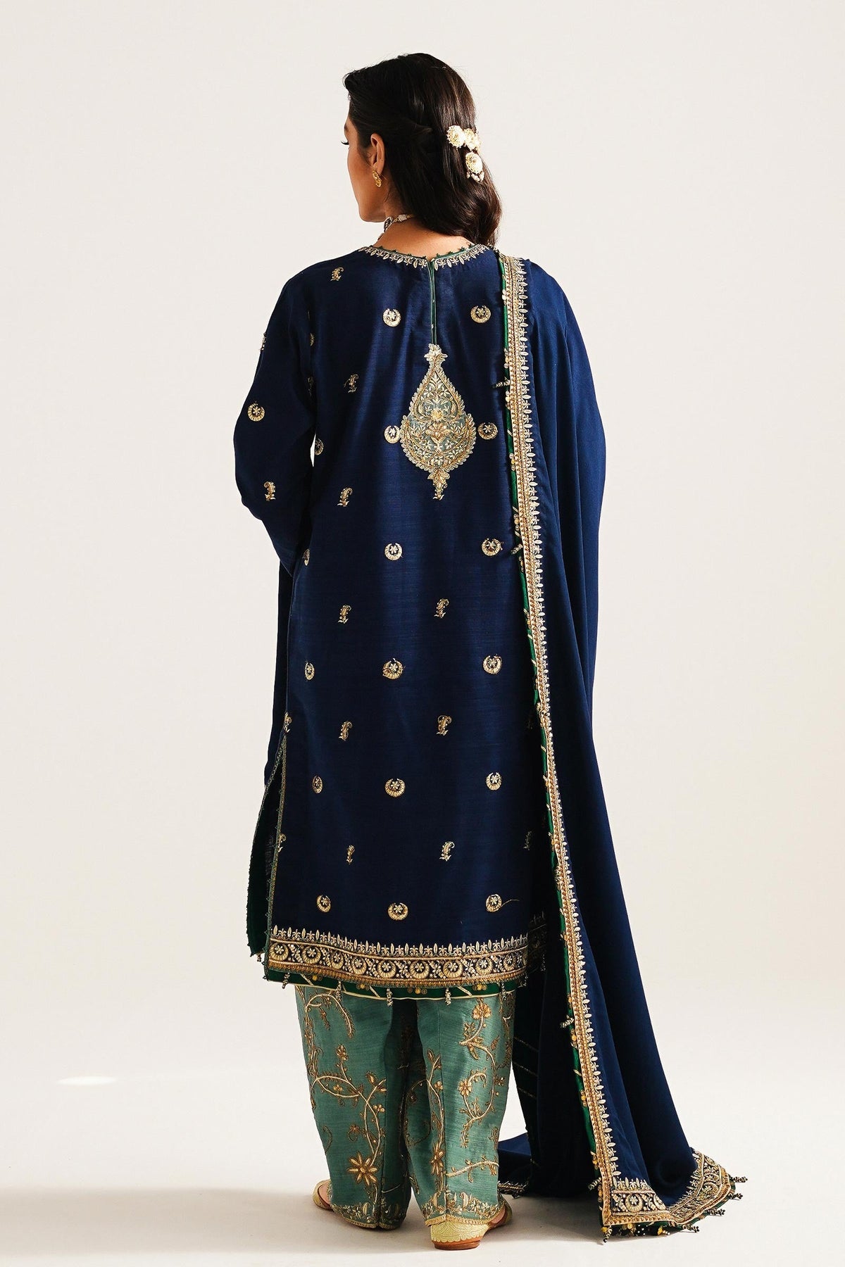 ZARA SHAHJAHAN WINTER SHAWL WS23-D1