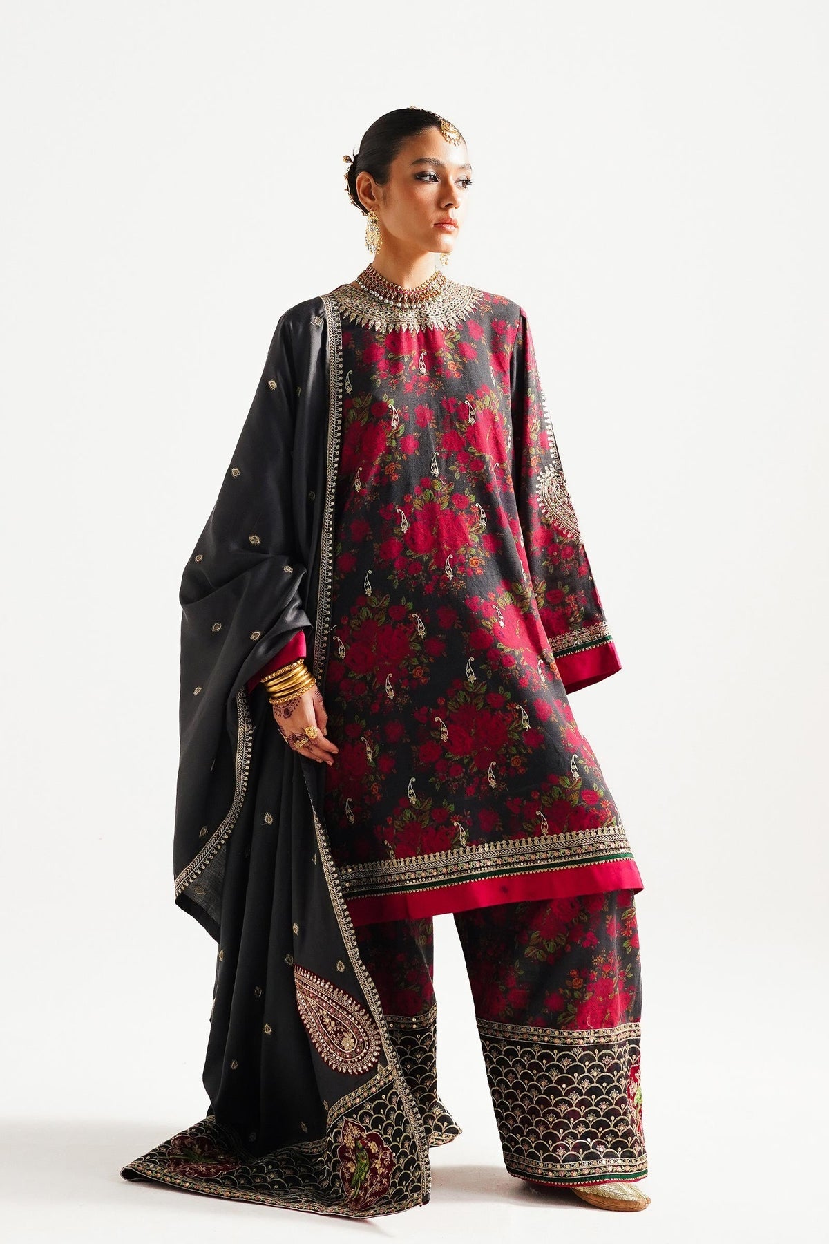 ZARA SHAHJAHAN WINTER SHAWL WS23-D3