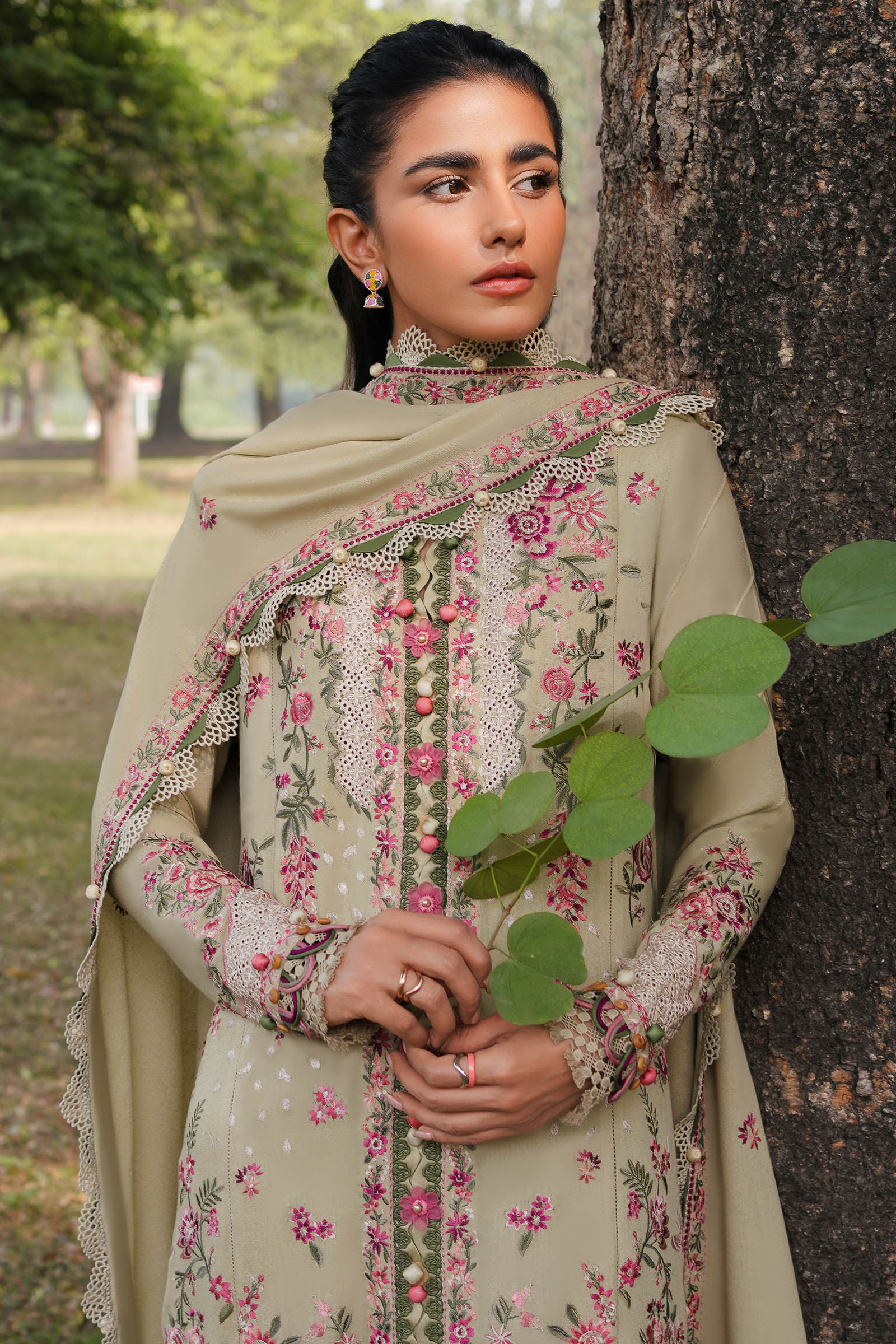 ZAHA WINTER '23 VOL 2 - 01 SARV