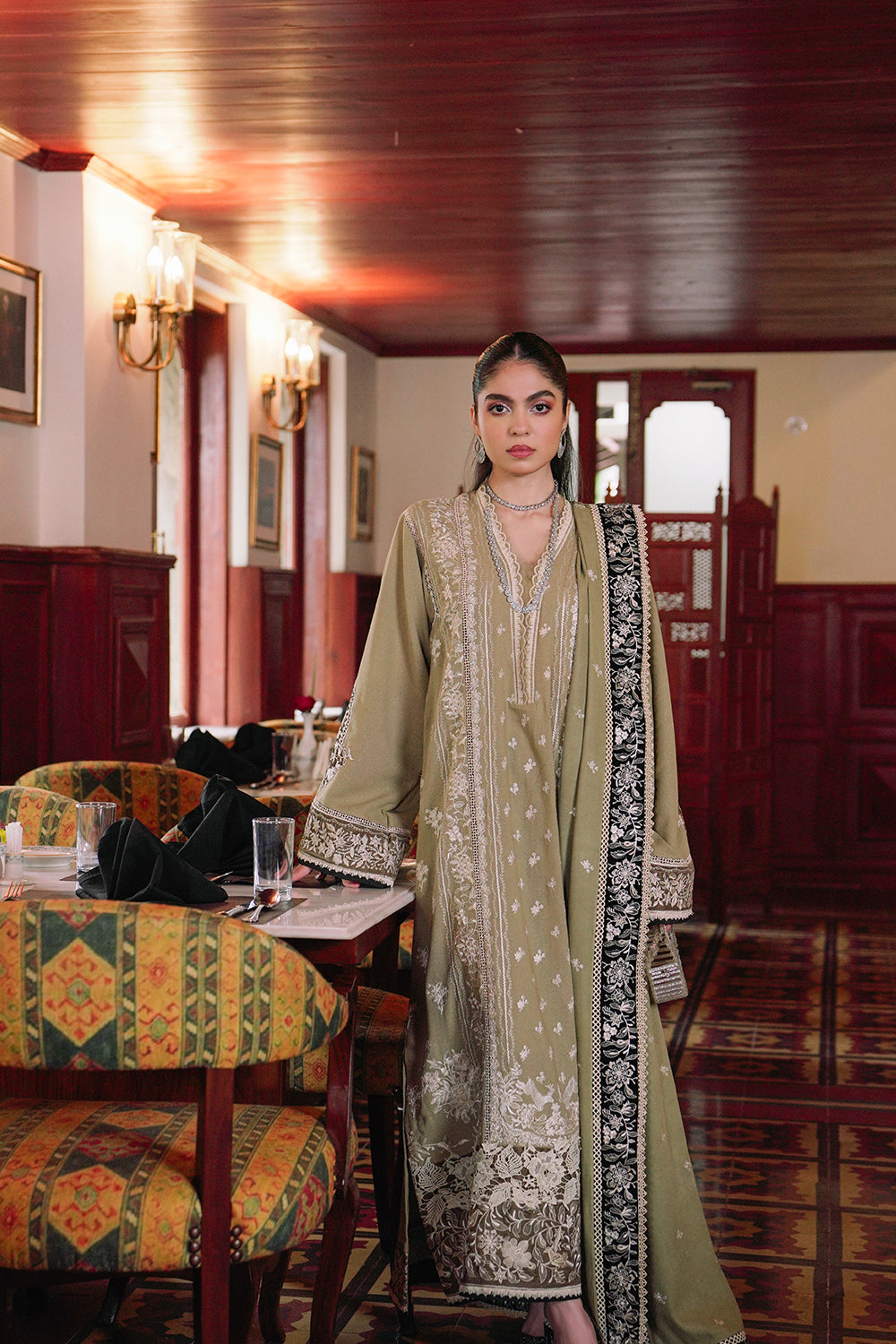 SAIRA RIZWAN LUXURY WINTER'23 SR-04 LAMISA